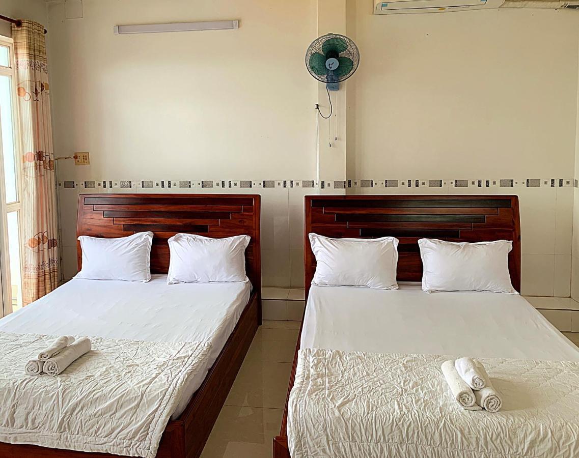 Ngoc May Guesthouse Chau Doc Bagian luar foto