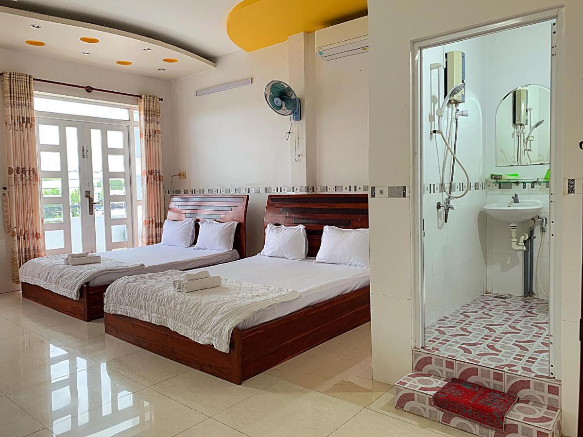 Ngoc May Guesthouse Chau Doc Bagian luar foto