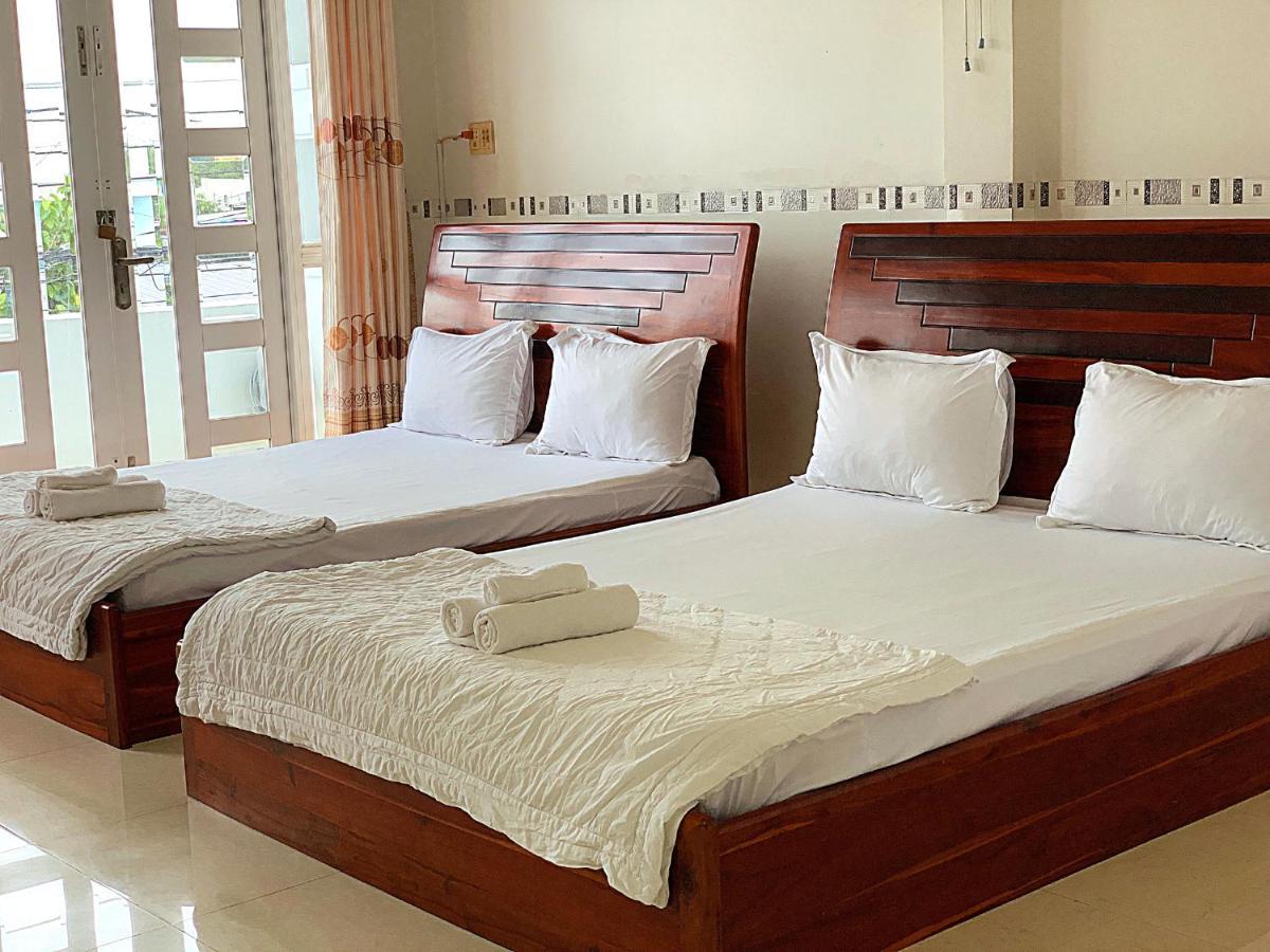 Ngoc May Guesthouse Chau Doc Bagian luar foto