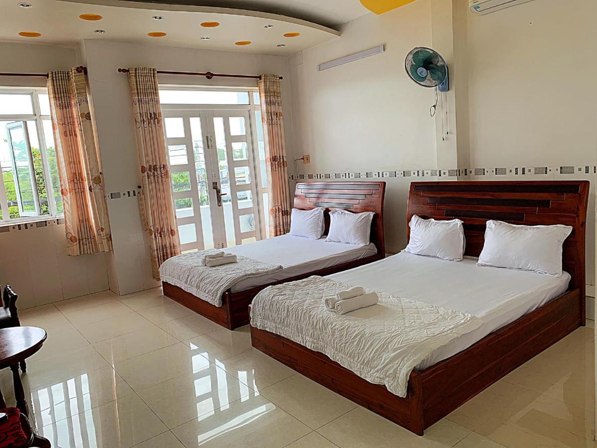 Ngoc May Guesthouse Chau Doc Bagian luar foto