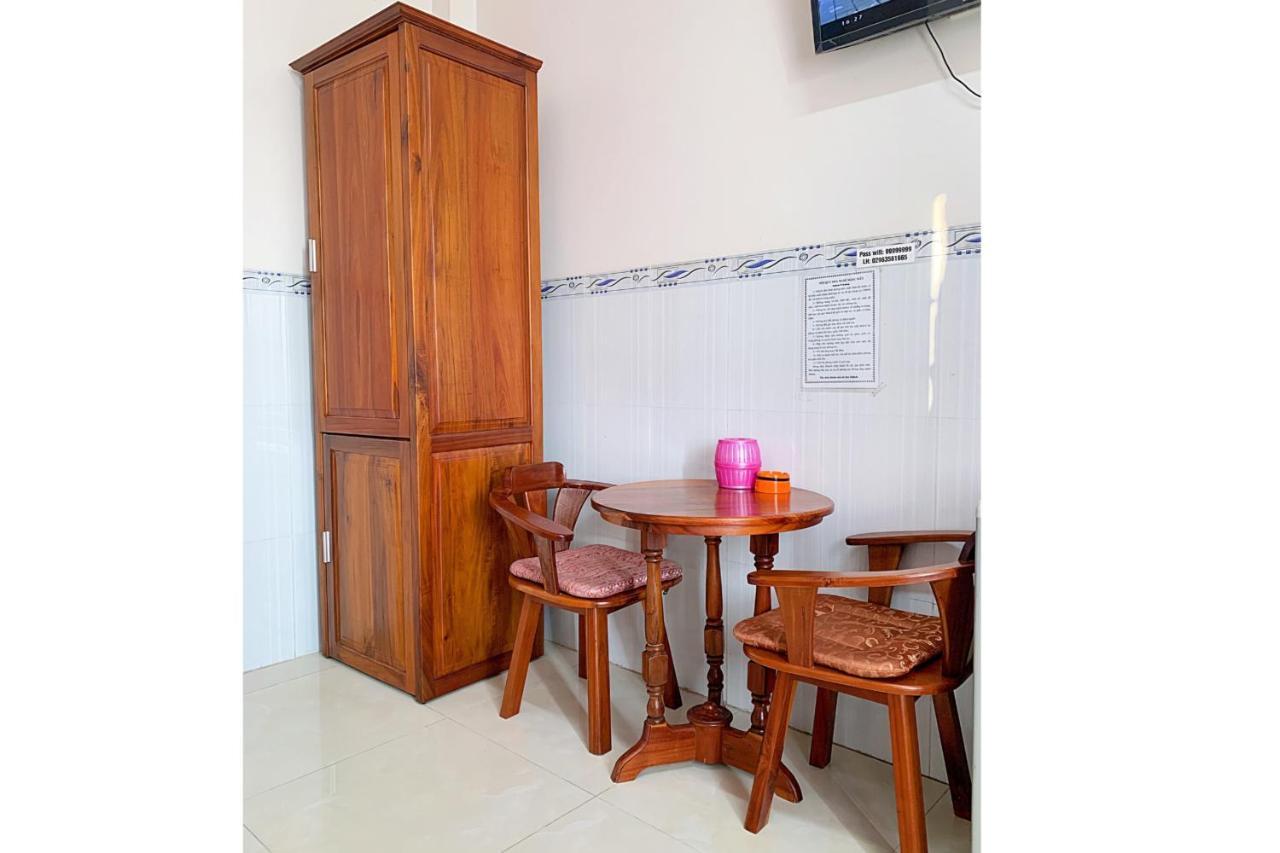 Ngoc May Guesthouse Chau Doc Bagian luar foto