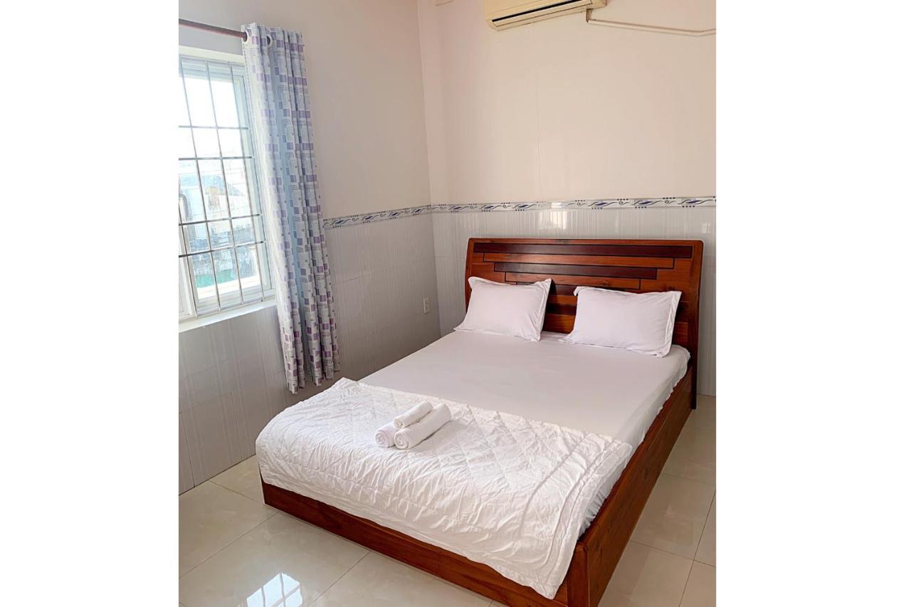 Ngoc May Guesthouse Chau Doc Bagian luar foto