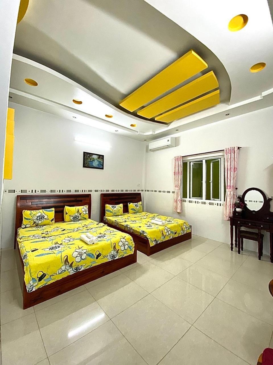 Ngoc May Guesthouse Chau Doc Bagian luar foto