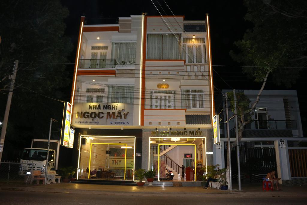 Ngoc May Guesthouse Chau Doc Bagian luar foto