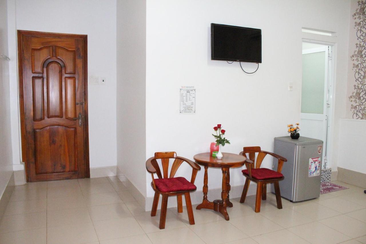 Ngoc May Guesthouse Chau Doc Bagian luar foto
